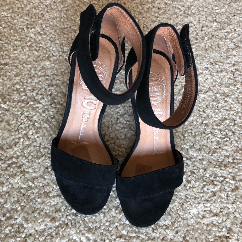 Size 4 women’s ankle strap heel